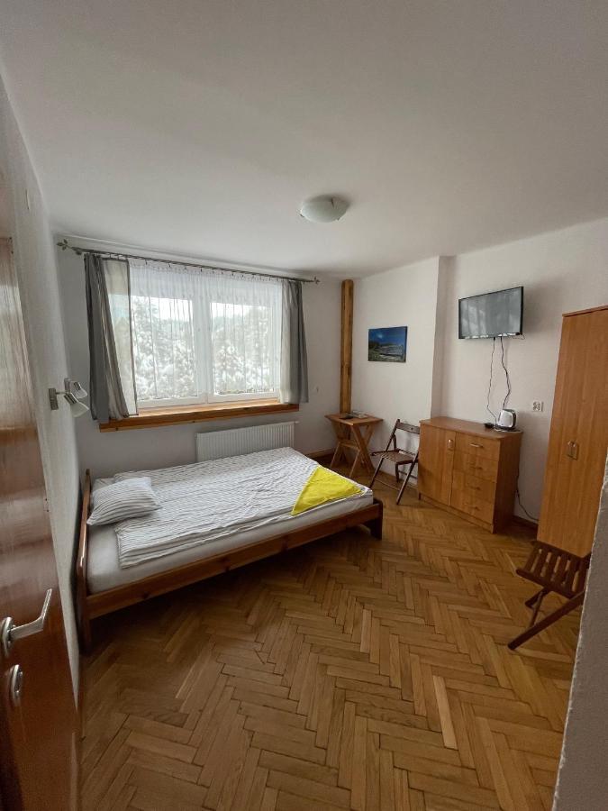 Gosciniec Ozna Kiczora Exterior photo